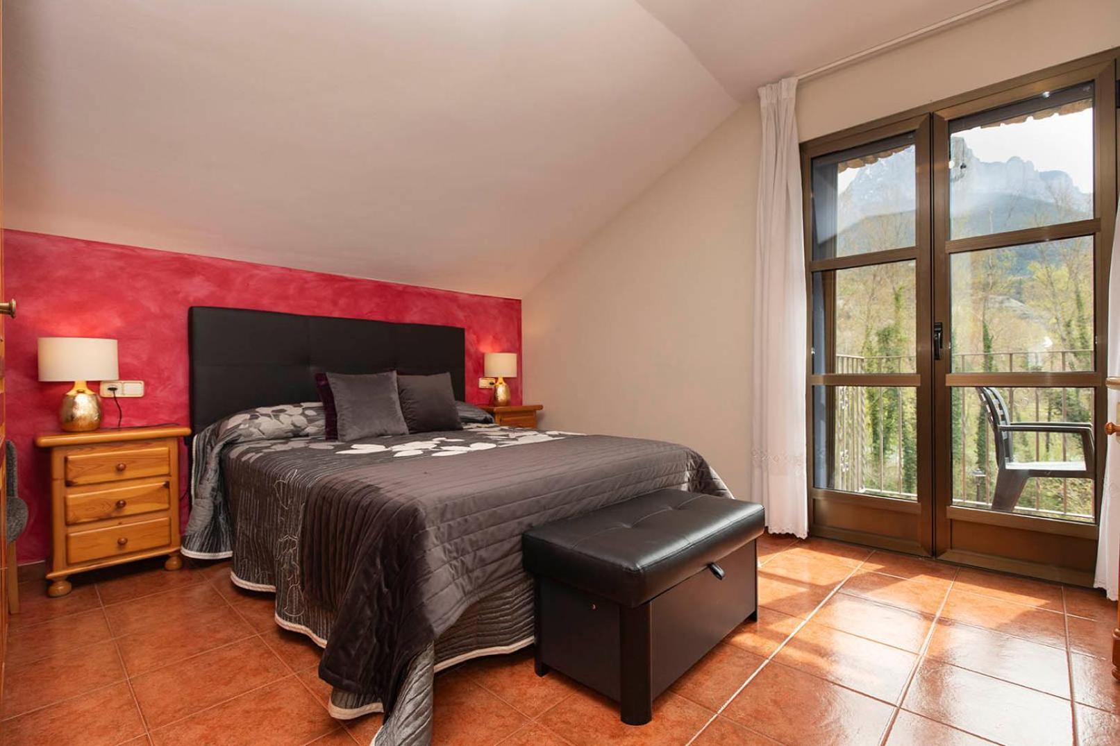 Casa Rural Sofia Ordesa เอสกาโลนา ภายนอก รูปภาพ