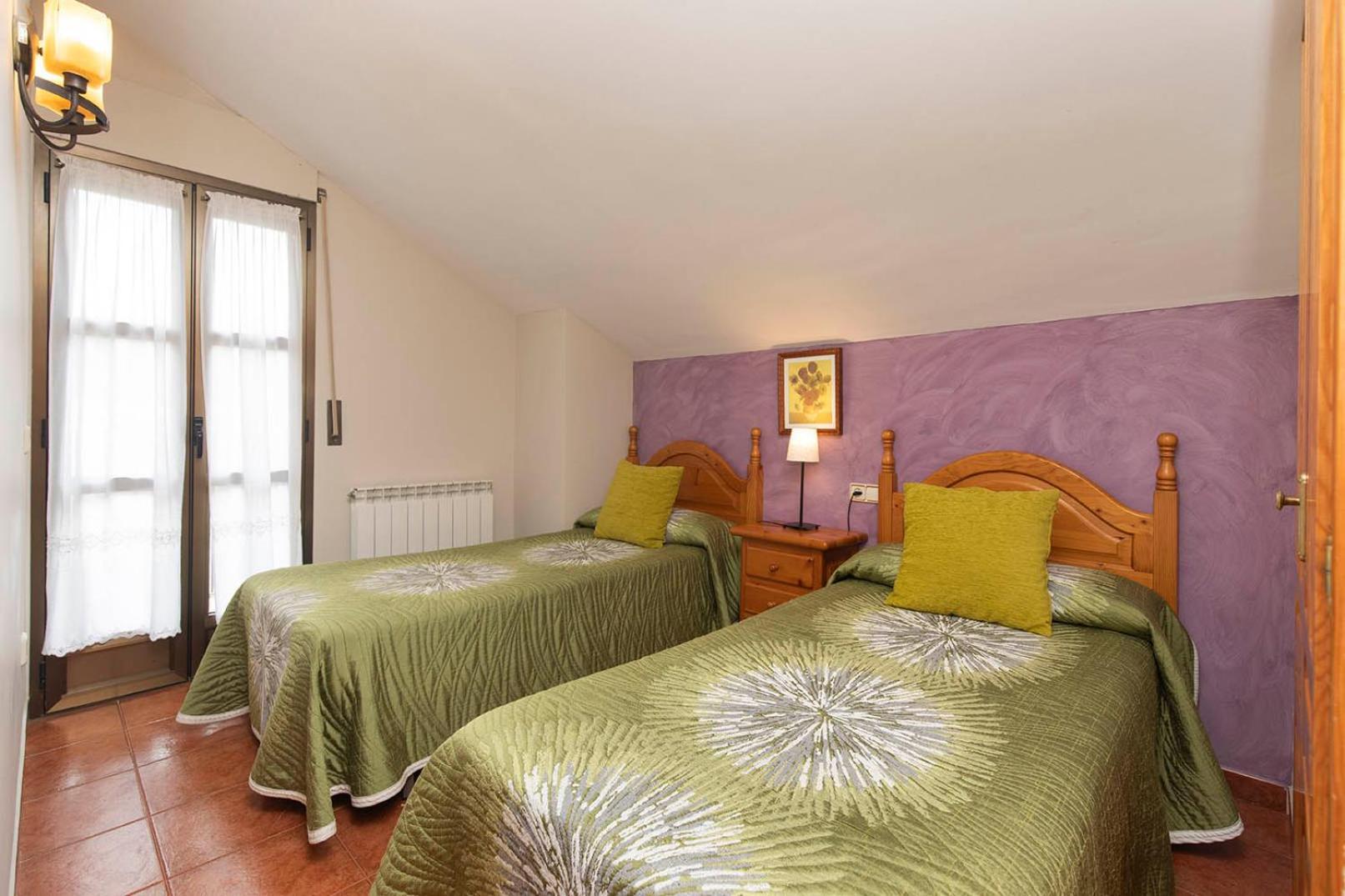 Casa Rural Sofia Ordesa เอสกาโลนา ภายนอก รูปภาพ